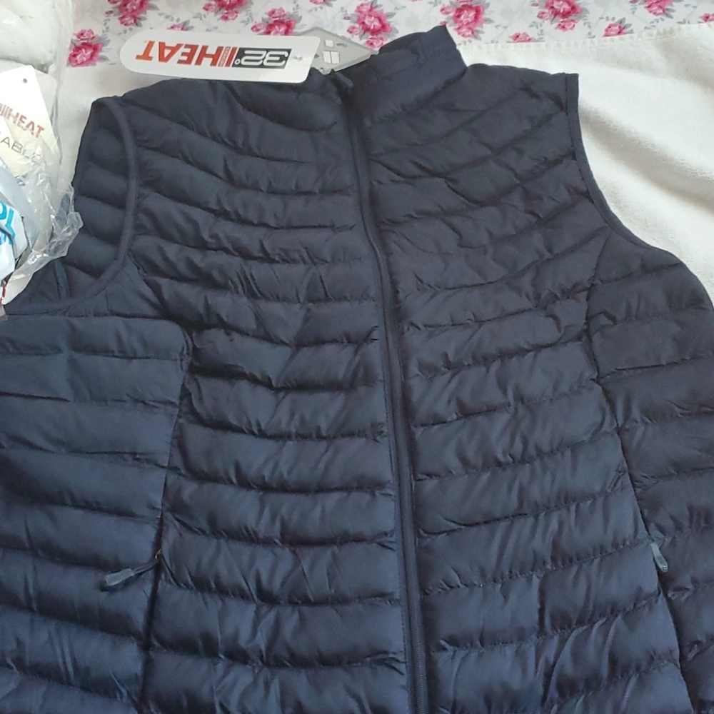 32 degrees poly vest
